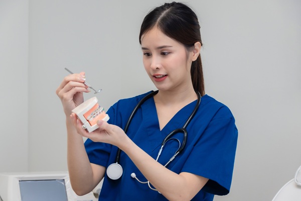Family Dental Care: Why A General Dentist Is A Smart Choice